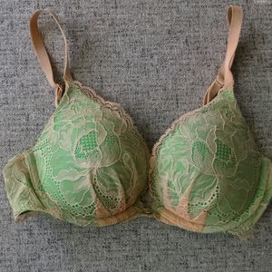 Victoria's Secret Lace Push-up Bra